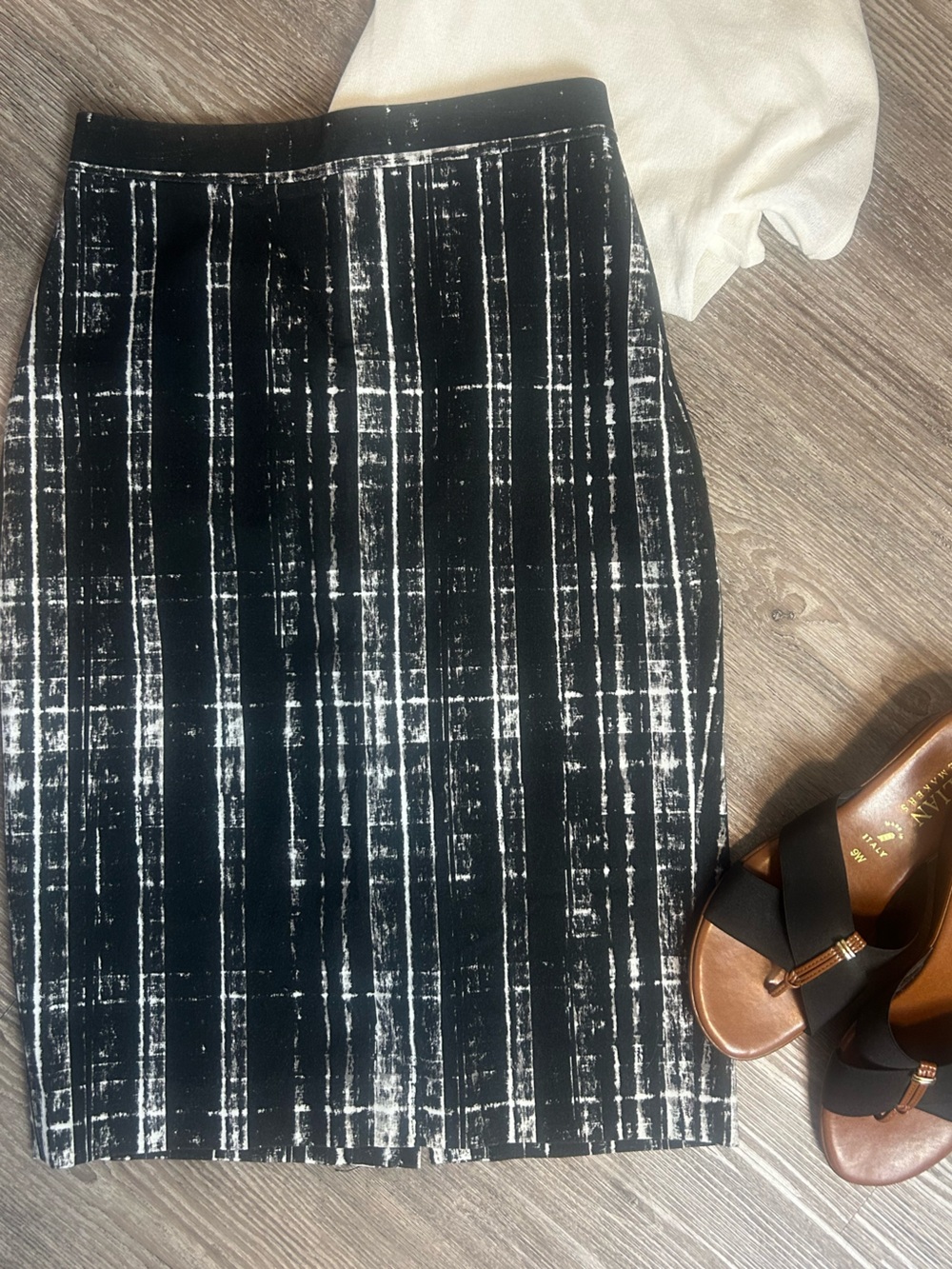 Banana Republic Black Pencil Skirt with White Vertical Distressed Stripes